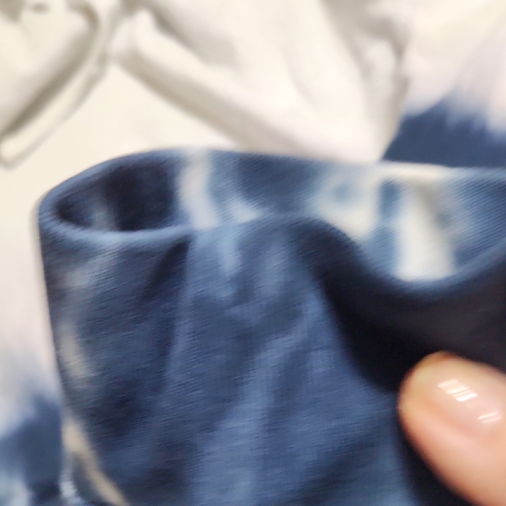 Old Navy White and Blue Tie-Dye Hoodie - Picture 5 of 8